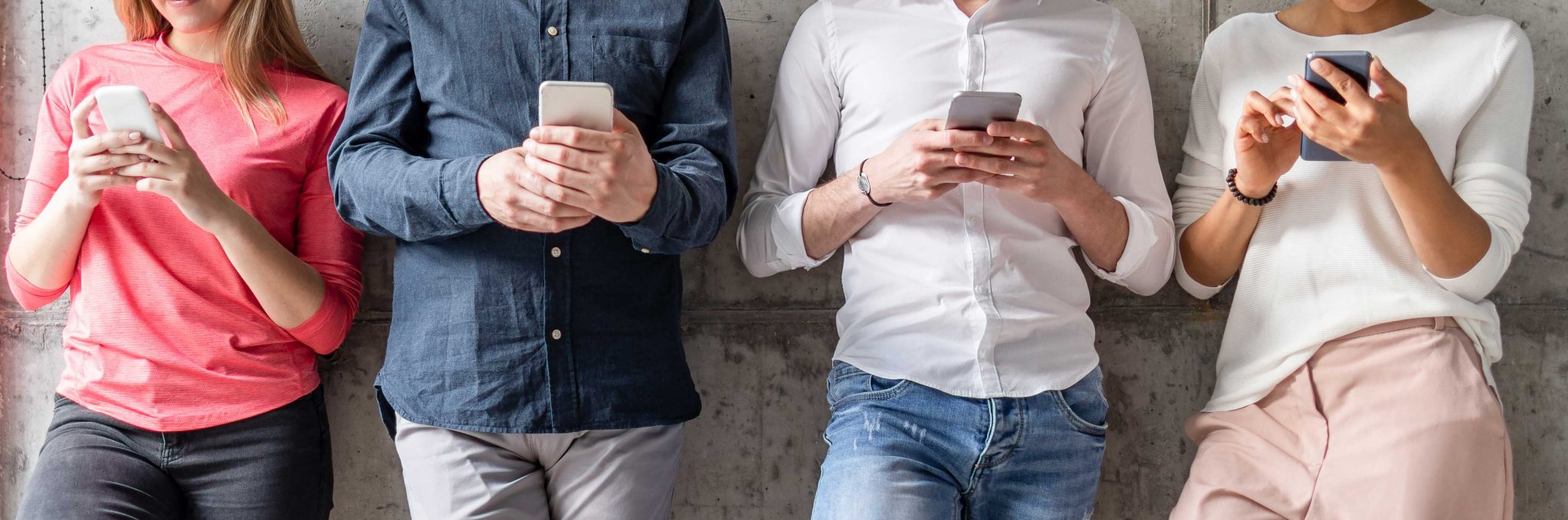 people making phone calls