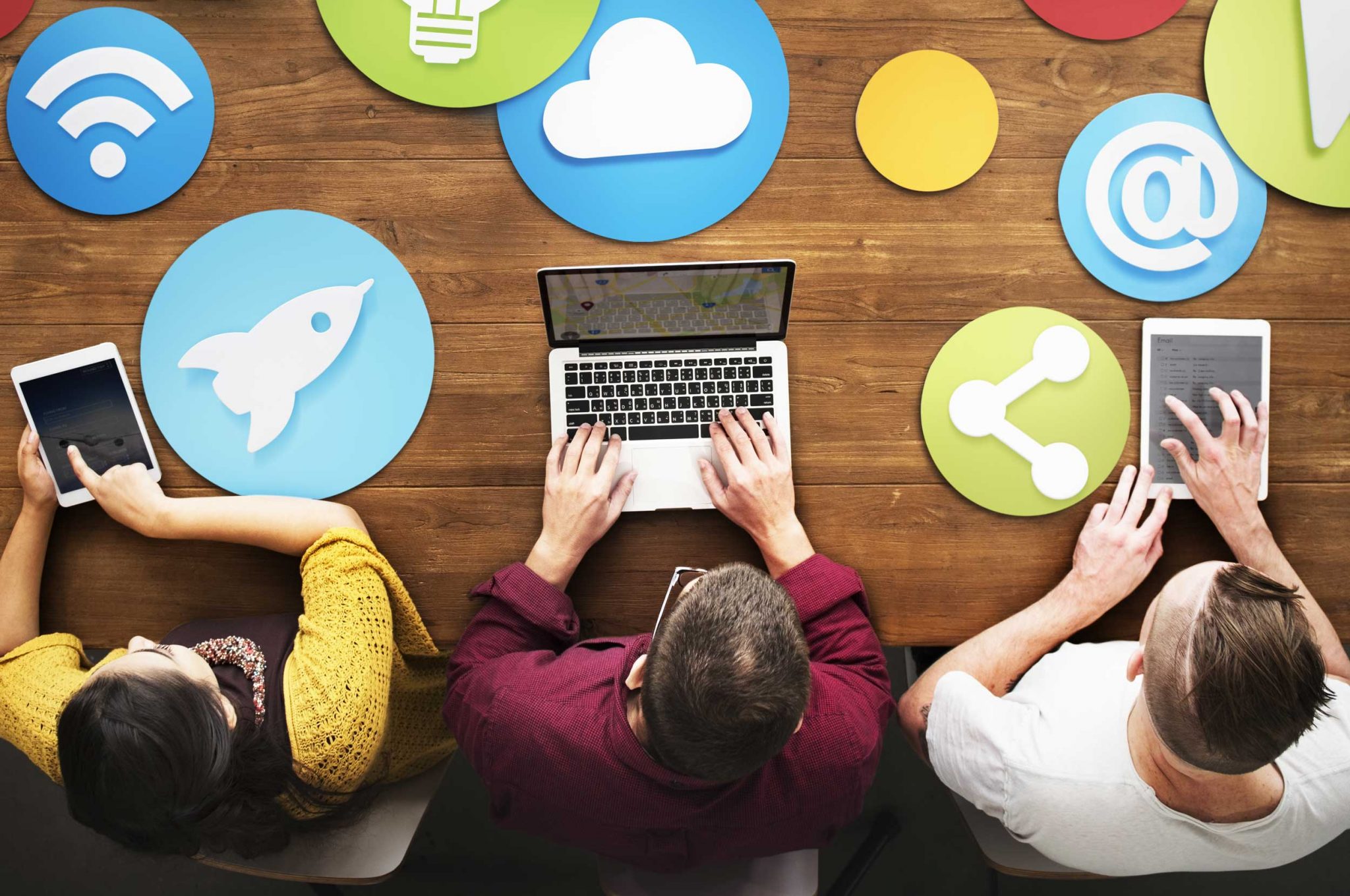 employees researching to choose the best social media platform for their business